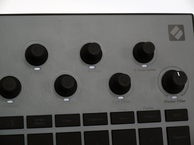 Novation Circuit Rhythm (中古)
