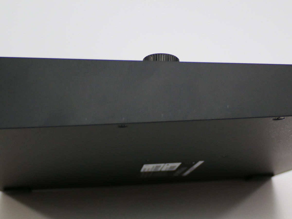 Native Instruments MASCHINE MK3 (中古)