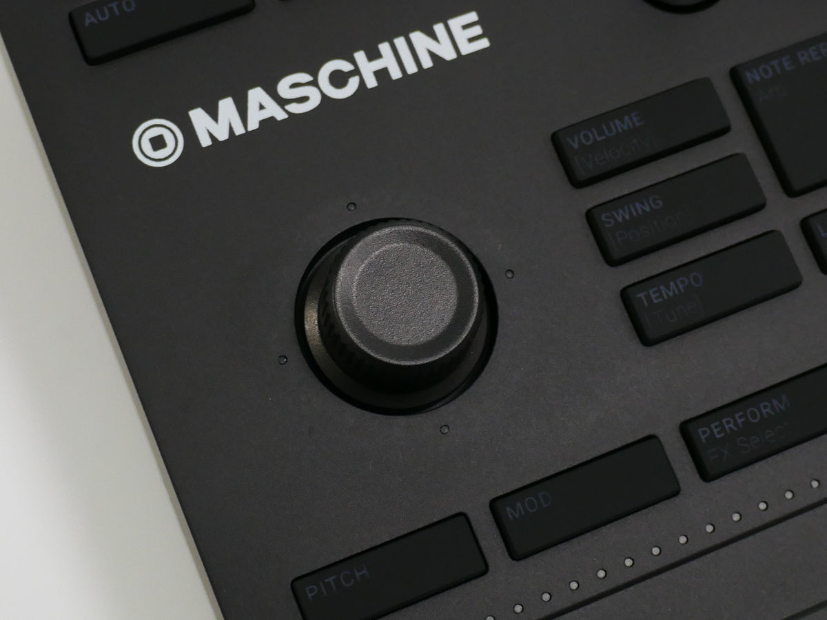 Native Instruments MASCHINE MK3 (中古)