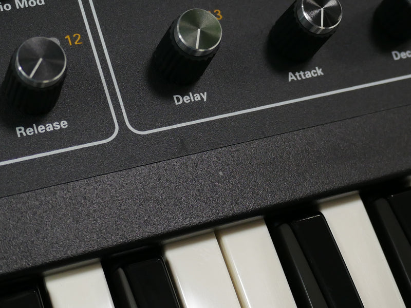 Dave Smith Instruments Prophet '08 PE (中古)
