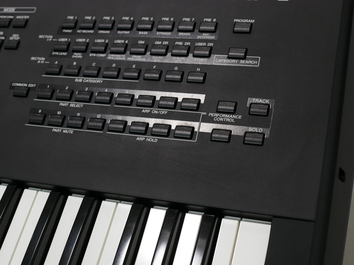 YAMAHA MOTIF XF6 (中古)