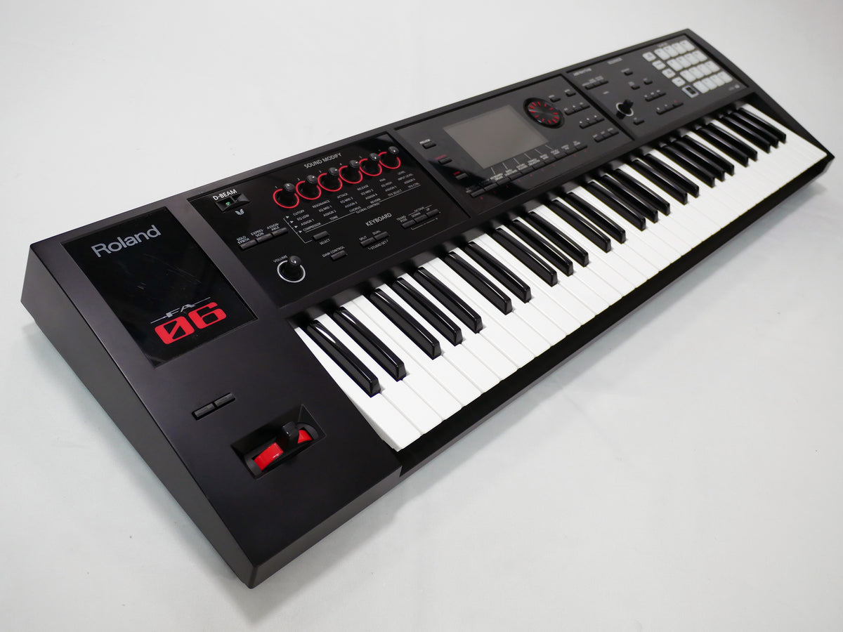 Roland FA-06 + Softcase (中古)