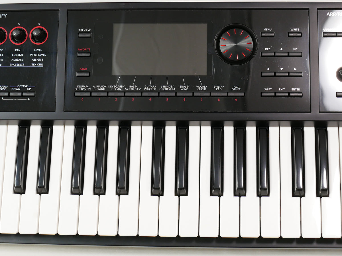 Roland FA-06 + Softcase (中古)