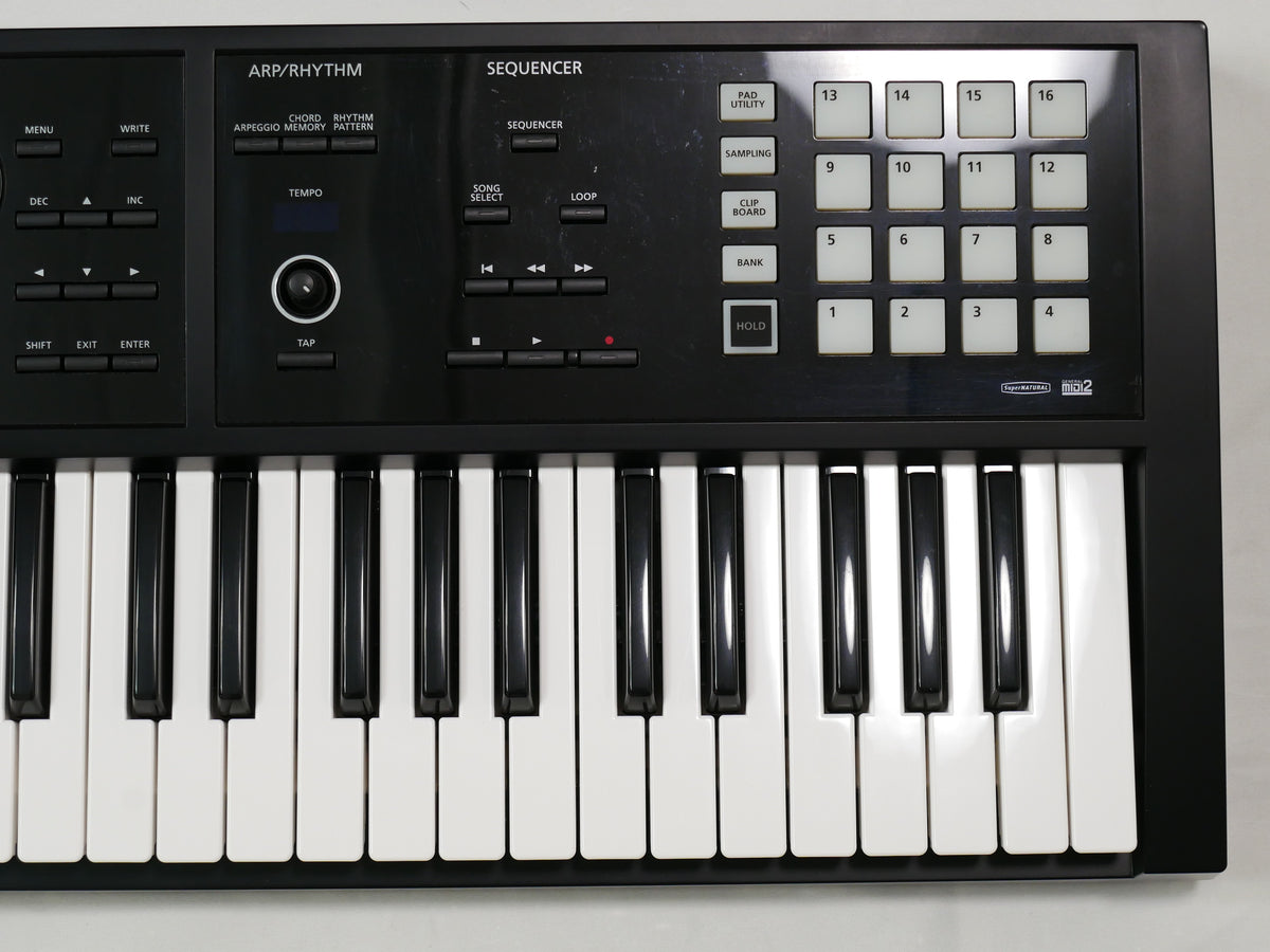 Roland FA-06 + Softcase (中古)
