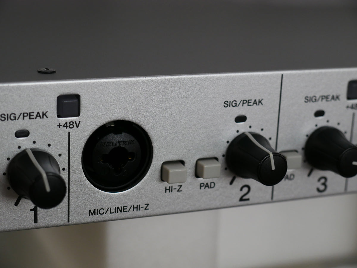 Steinberg UR824 (中古)