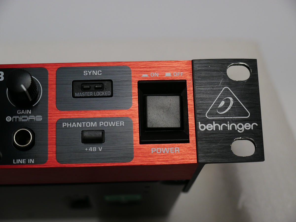 Behringer ADA8200 (中古)