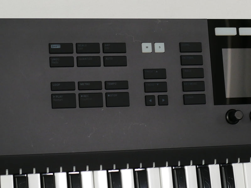 Native Instruments KOMPLETE KONTROL S61 MK2 (中古2)