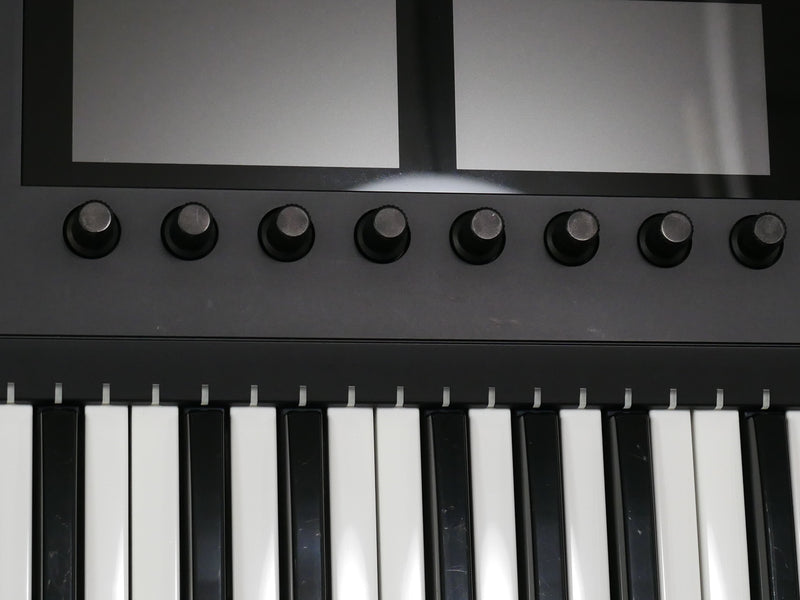 Native Instruments KOMPLETE KONTROL S61 MK2 (中古2)