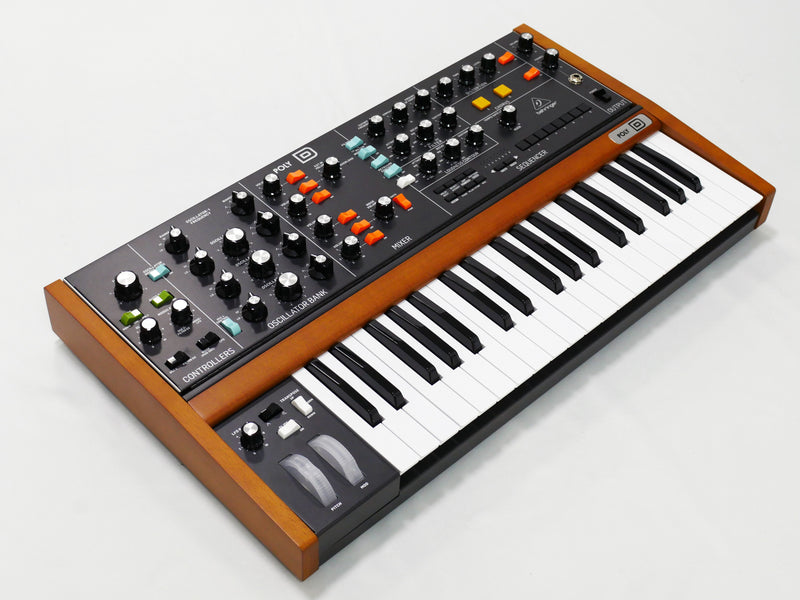 BEHRINGER POLY D (中古)2