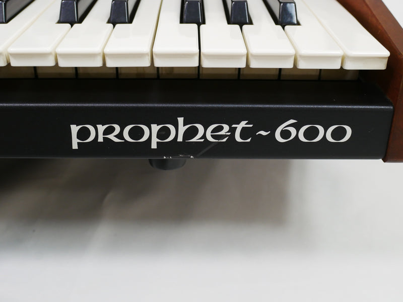 Sequential Circuits Prophet-600 6E3.1 + Case (中古)