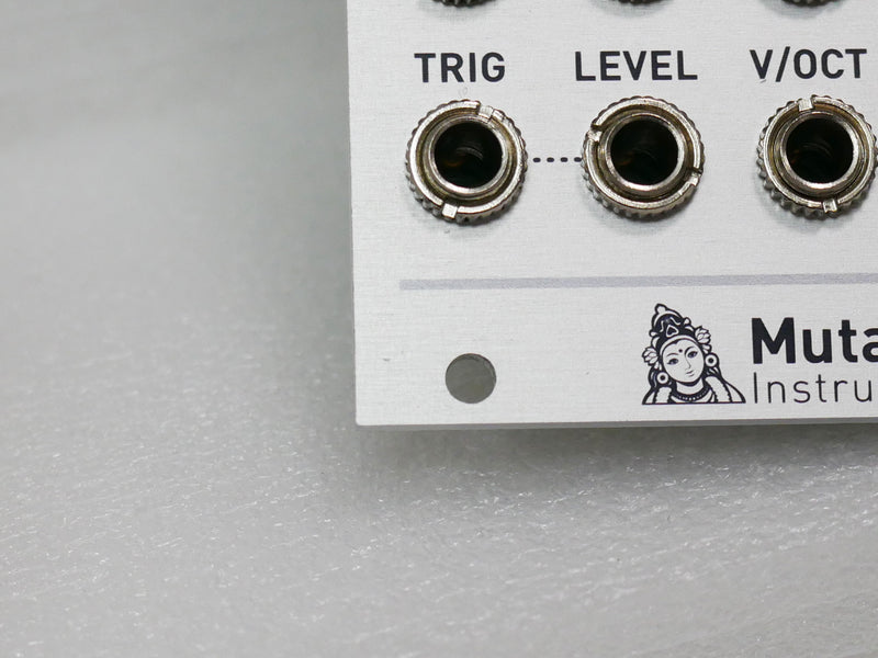 Mutable Instruments Plaits (中古)