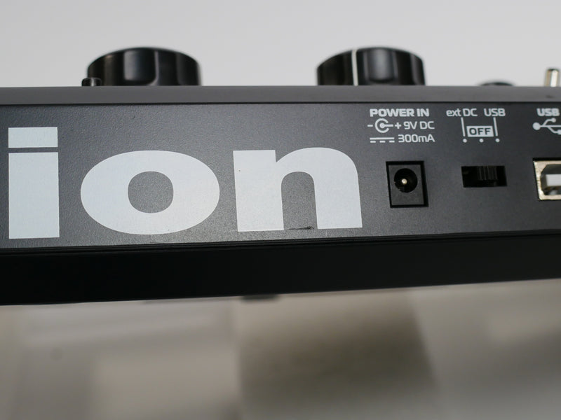 Novation MININOVA (中古)