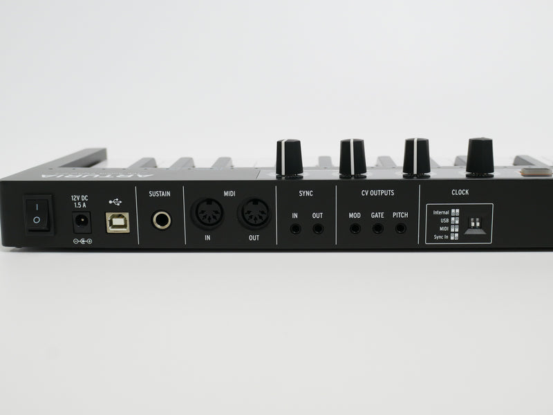 Arturia Keystep 37 Black Edition + AC Adapter (中古)