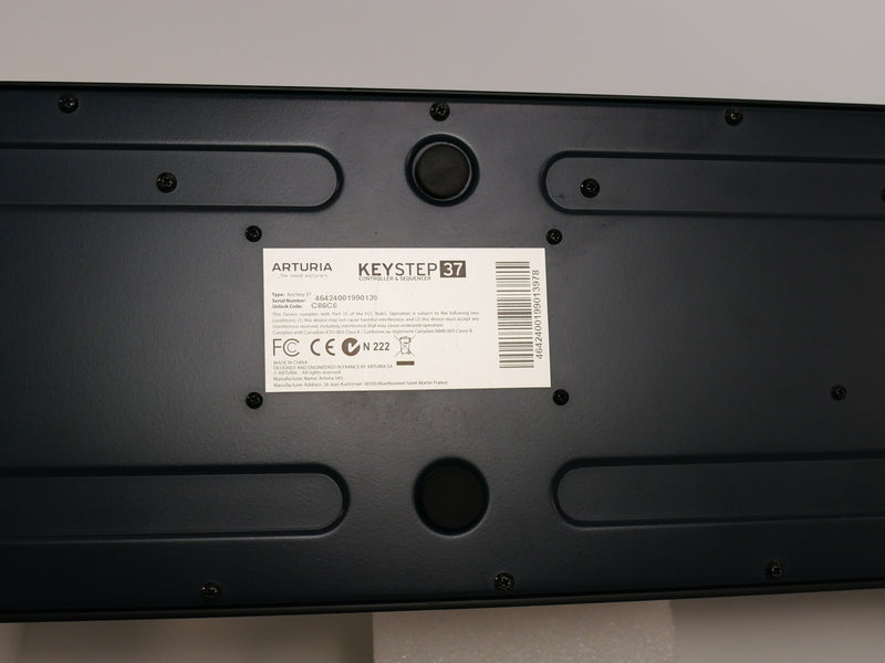 Arturia Keystep 37 Black Edition + AC Adapter (中古)