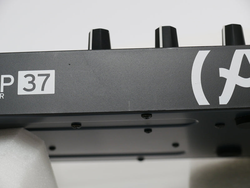 Arturia Keystep 37 Black Edition + AC Adapter (中古)