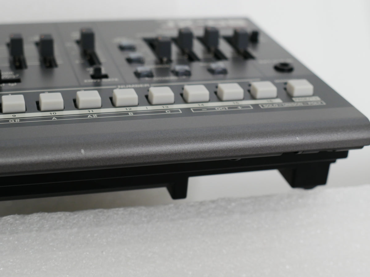 Roland JX-08 (中古)