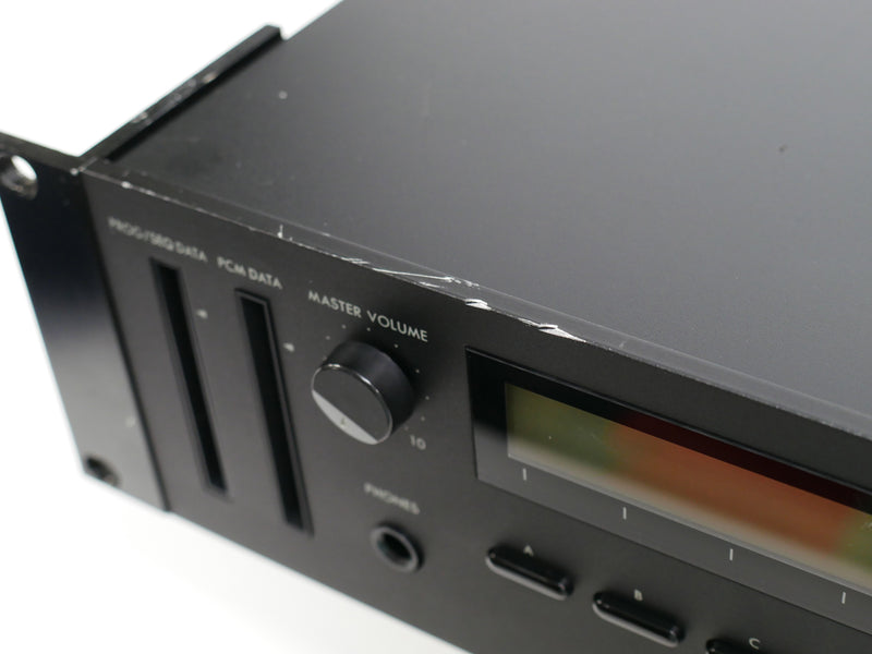 KORG M1R (中古)