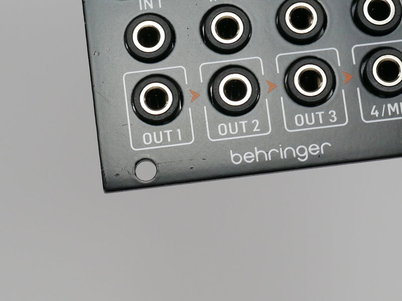 Behringer FOUR PLAY (中古)