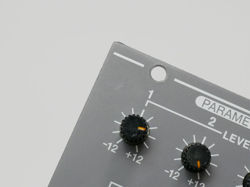 Behringer 305 EQ/MIXER/OUTPUT (中古)
