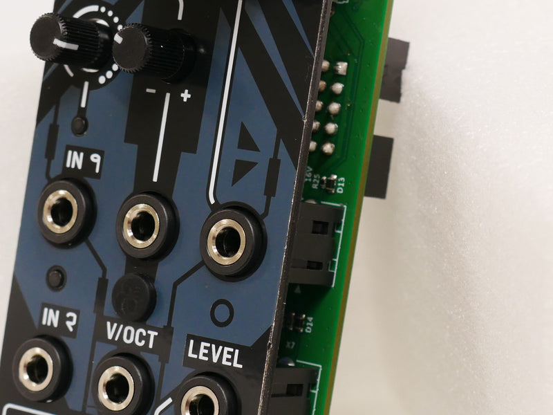 Behringer SURGES (中古)