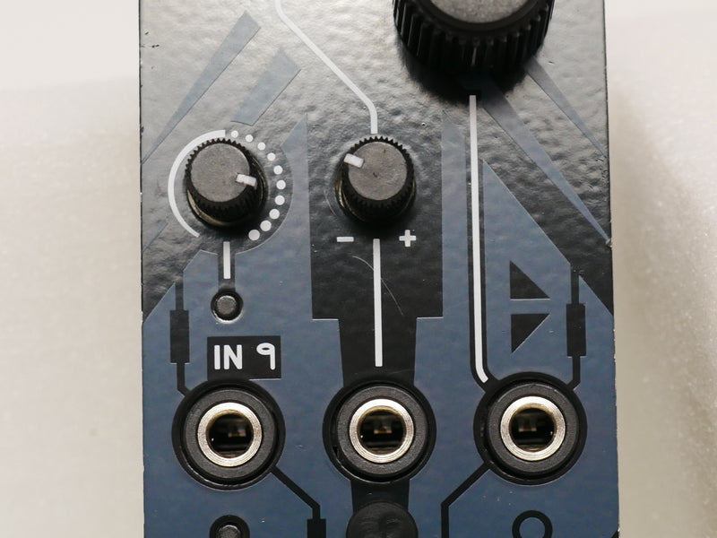 Behringer SURGES (中古)