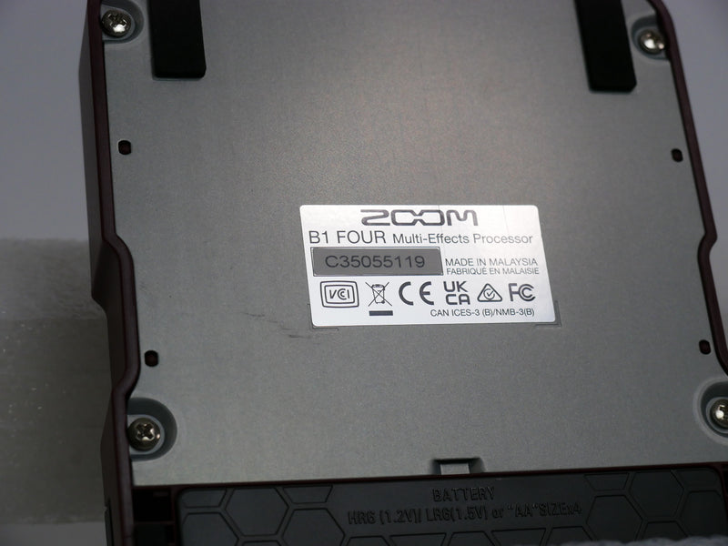 ZOOM B1 FOUR (中古)