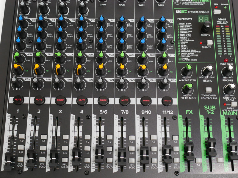 Mackie ProFX12v3 + Cover (中古)5