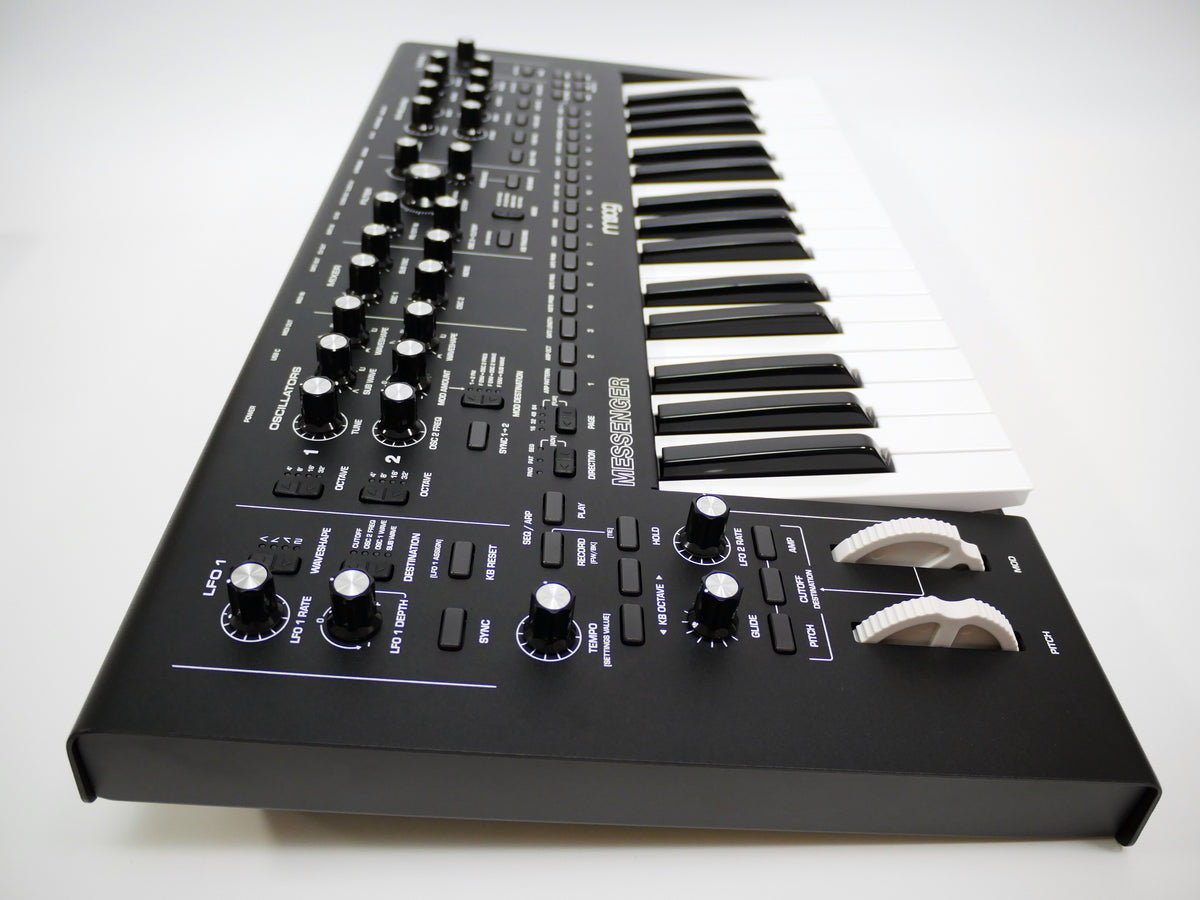めー　MOOG moog Messenger (中古)