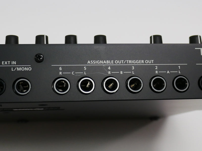 Roland TR-8S (中古)