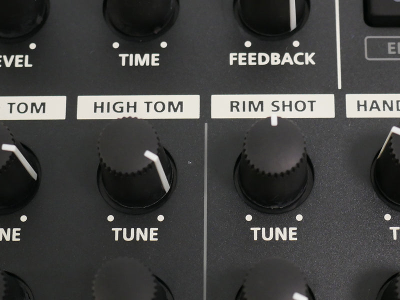Roland TR-8S (中古)