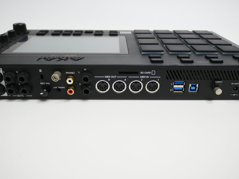AKAI MPC LIVE + SSD (中古2)