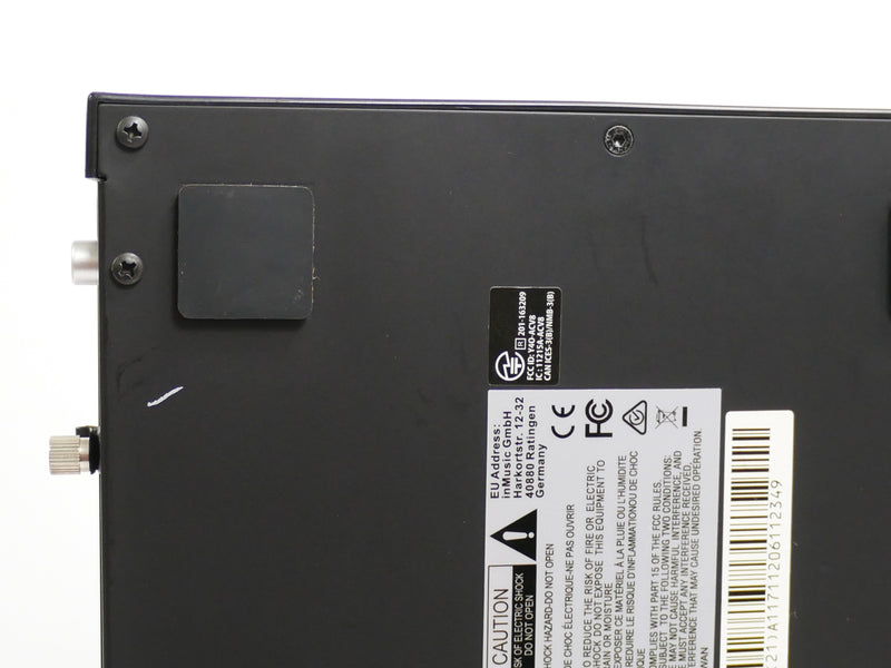 AKAI MPC LIVE + SSD (中古2)