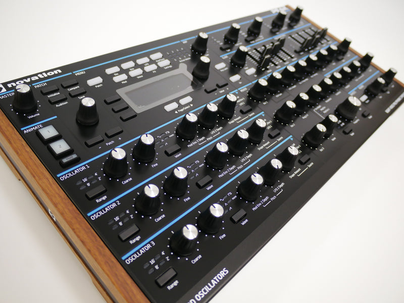 Novation PEAK (中古)