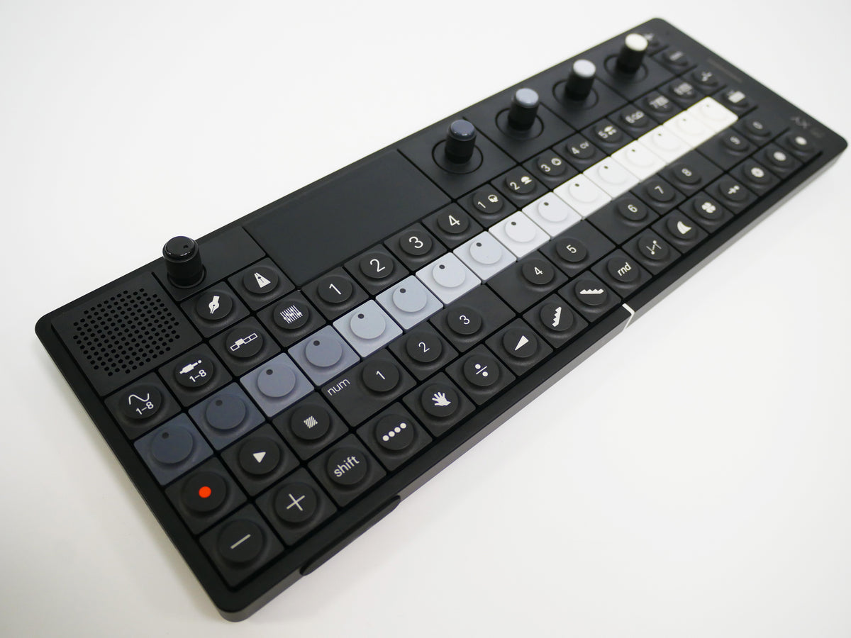 j出品ページ 最終値下げ】teenage engineering OP-Z ＋ZM-4