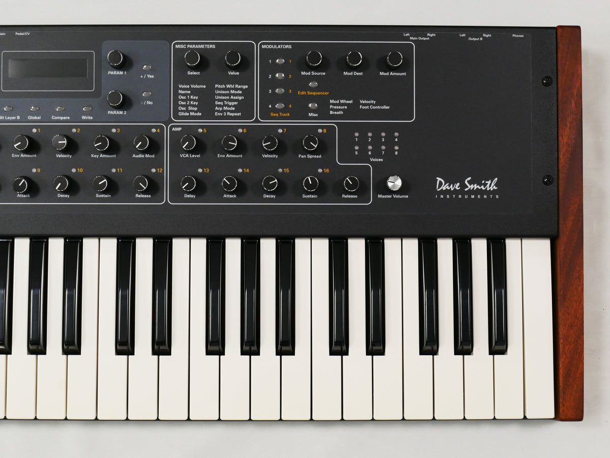 Dave Smith Instruments Prophet '08 PE (中古)
