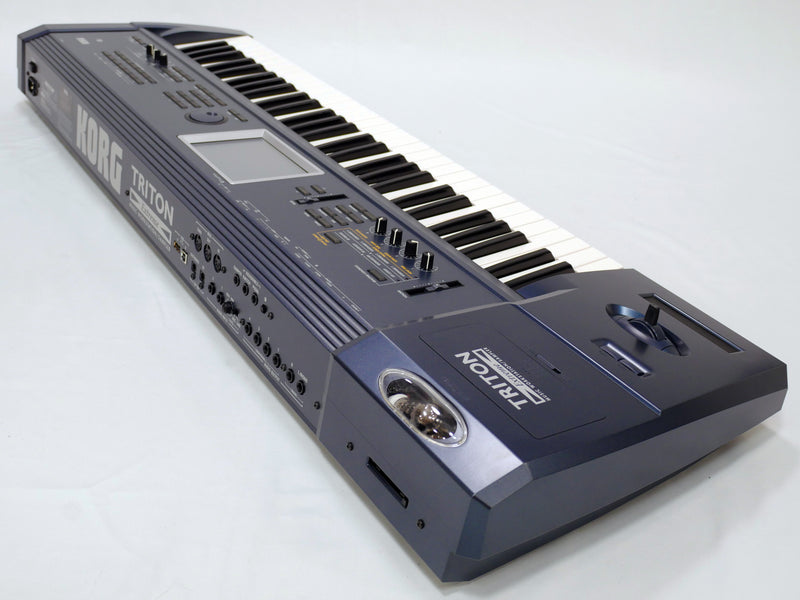 KORG TRITON Extreme 61 (中古)2