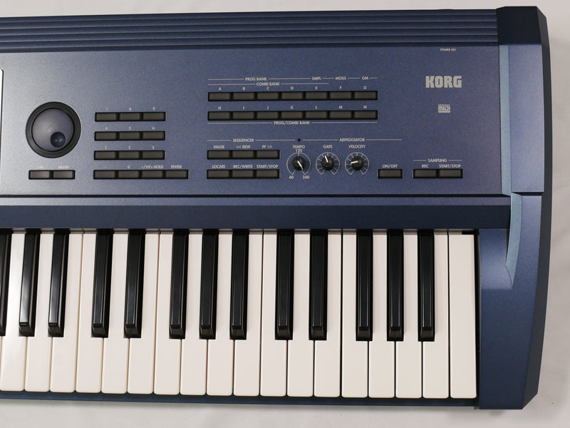 KORG TRITON Extreme 61 (中古)