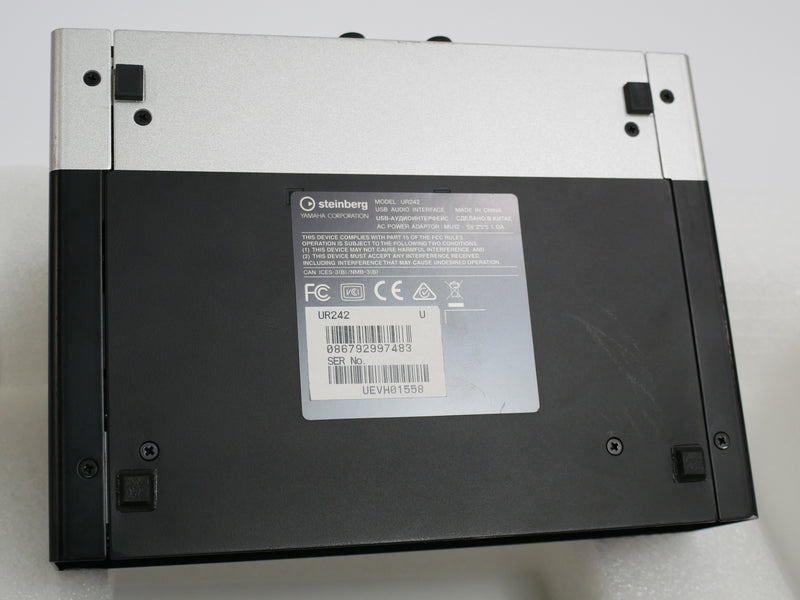 Steinberg UR242 (中古)