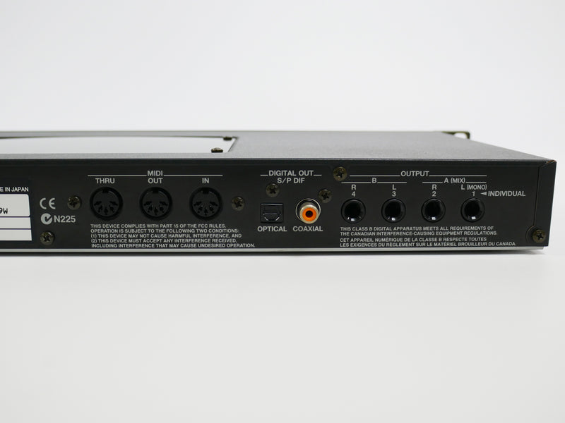 Roland XV-5050 (中古)