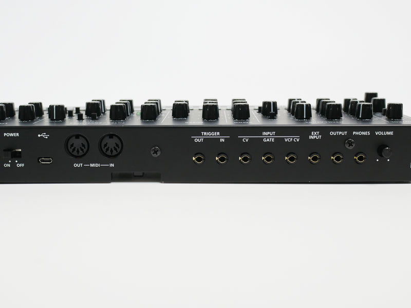 Roland SE-02 (中古)