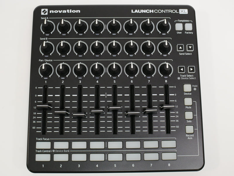 Novation Launch Control XL MK2 + Decksaver (中古)2