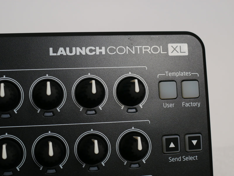 Novation Launch Control XL MK2 + Decksaver (中古)
