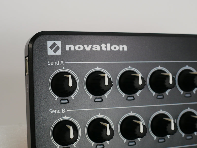 Novation Launch Control XL MK2 + Decksaver (中古)