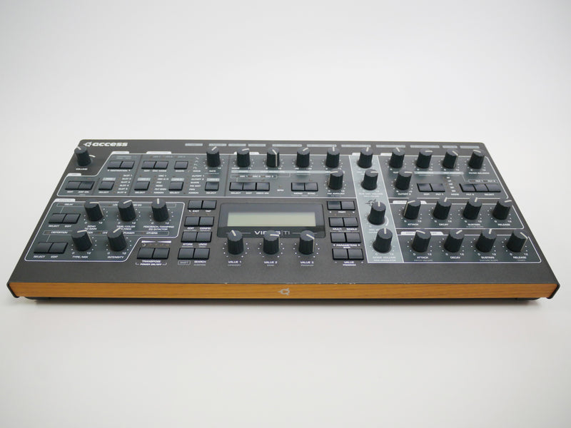 ACCESS Virus TI2 Desktop (中古)2