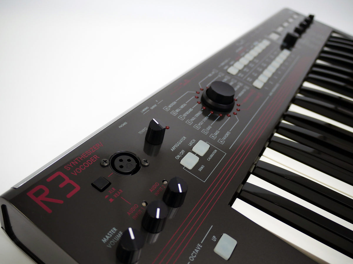 KORG R3 (中古)