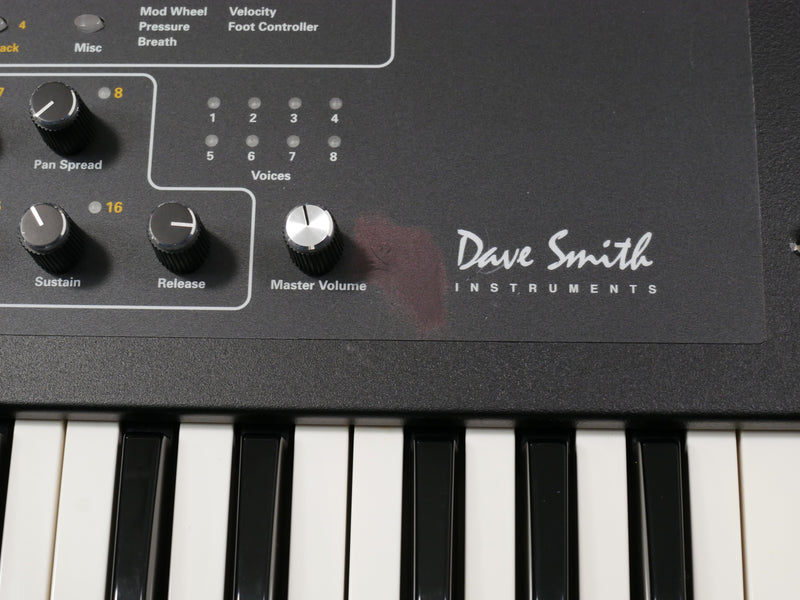 Dave Smith Instruments Prophet '08 PE (中古)