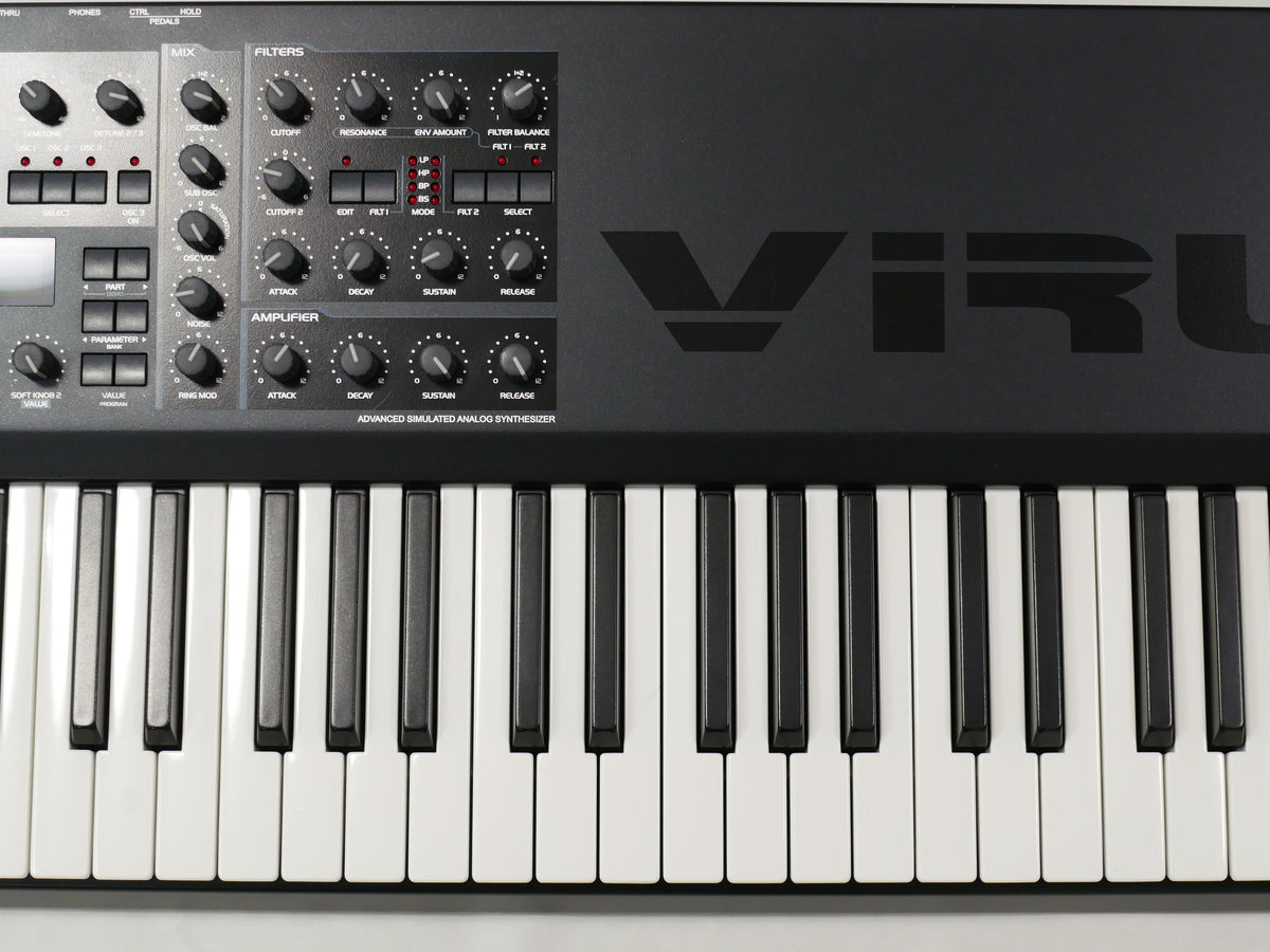 access VIRUS KC (中古)