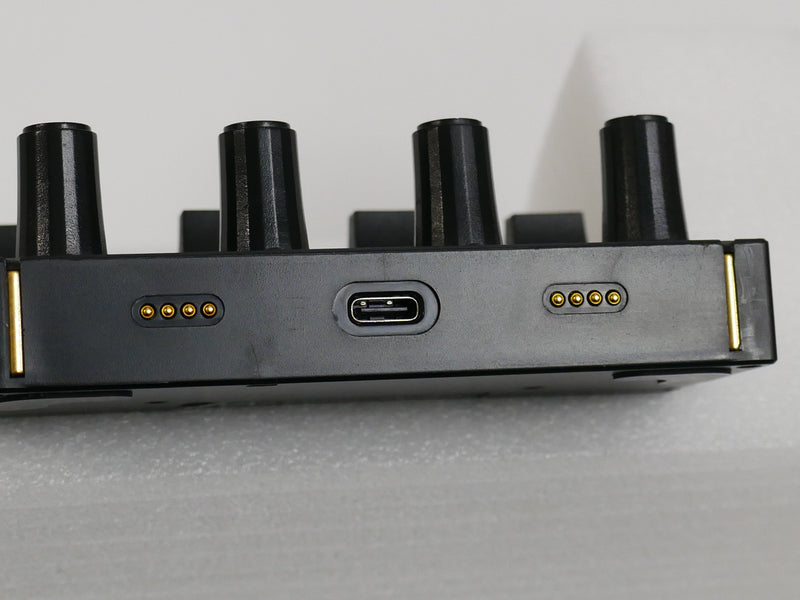 Intech Studio Grid PBF4 (中古2)