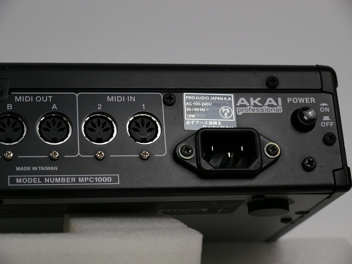 AKAI MPC1000 BK-N (中古)