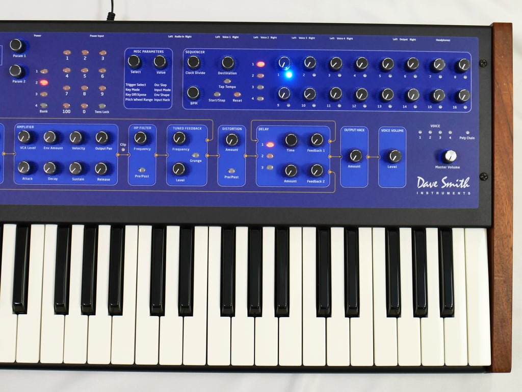 Dave Smith Instruments Poly Evolver Keyboard PE (中古)